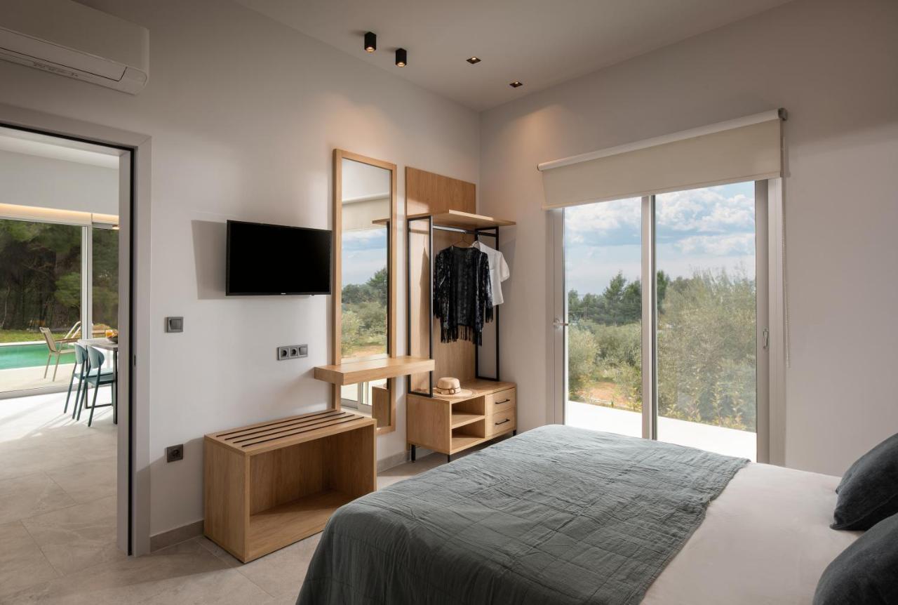Nikiti Botanic Pool Suites 외부 사진
