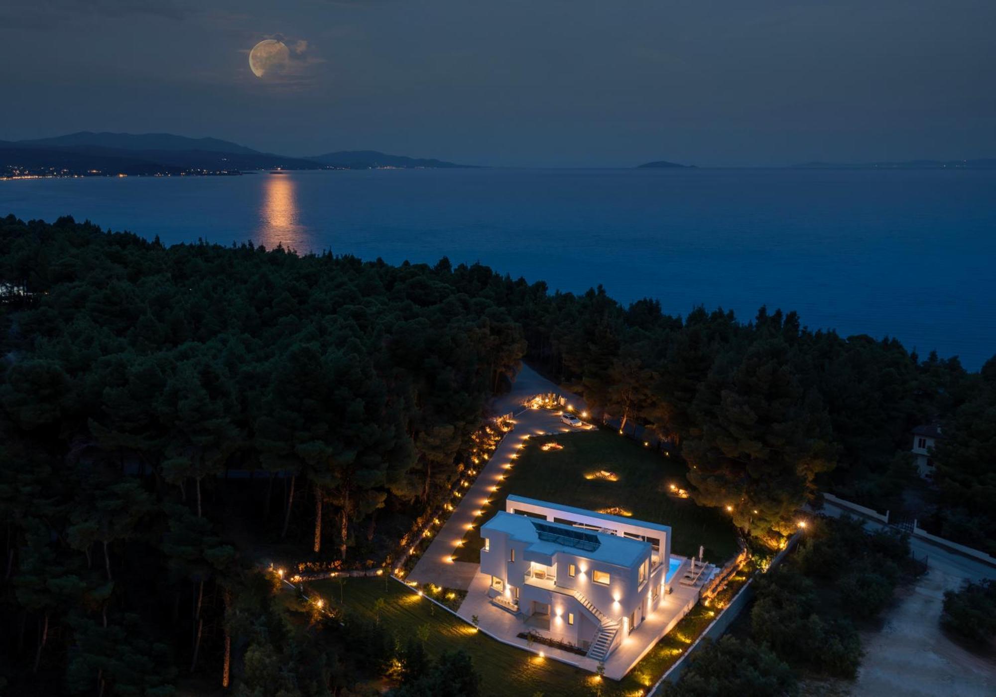 Nikiti Botanic Pool Suites 외부 사진